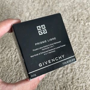 Givenchy Prisme Libre Loose Powder may finish
